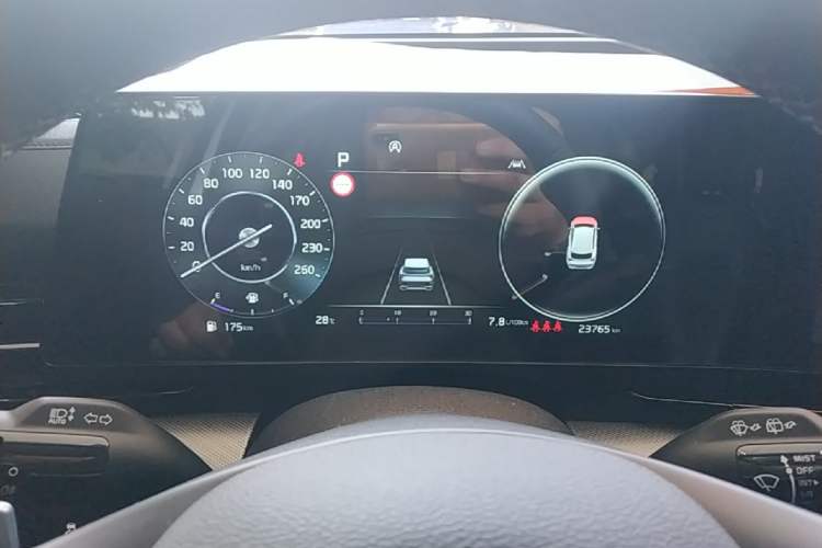 Used Kia Sportage (Chinese Domestic Model) 2023 2.0T Two-Wheel-Drive Prestige Edition Instrument Cluster