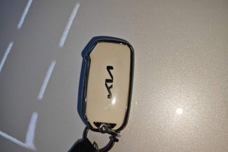 Used Kia Sportage (Chinese Domestic Model) 2023 2.0T Two-Wheel-Drive Prestige Edition Interior 1