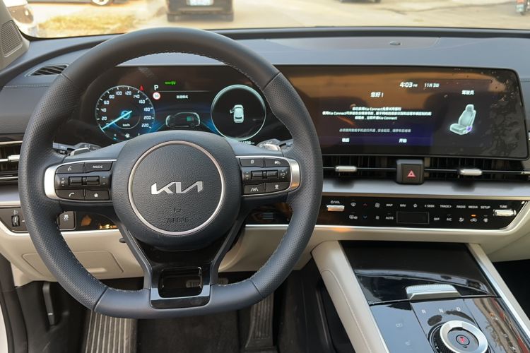 Used Kia Sportage (Chinese Domestic Model) 2023 2.0L HEV Two-Wheel Drive Flagship Edition Interior 3