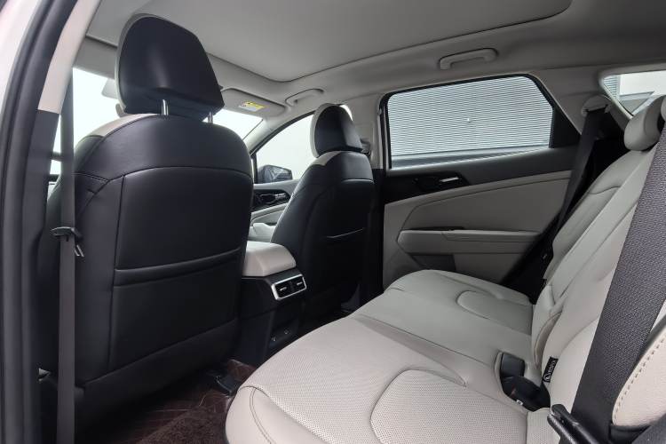Used Kia Sportage (Chinese Domestic Model) 2023 1.5T Two-Wheel Drive Prestige Edition Interior 3