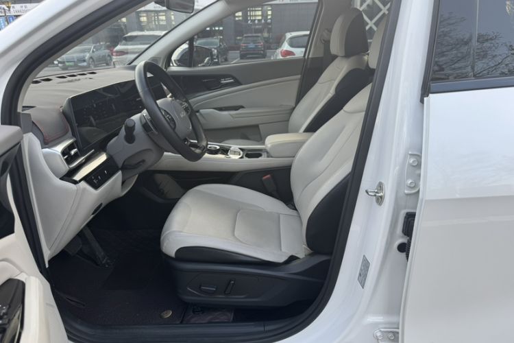 Used Kia Sportage (Chinese Domestic Model) 2023 1.5T Two-Wheel Drive Prestige Edition Interior 4