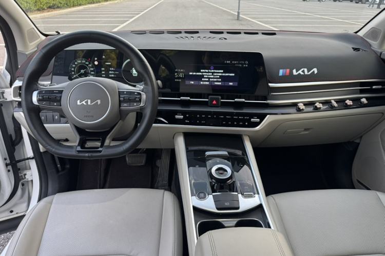 Used Kia Sportage (Chinese Domestic Model) 2023 1.5T Two-Wheel Drive Prestige Edition Interior 5