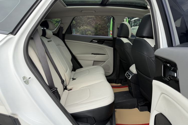 Used Kia Sportage (Chinese Domestic Model) 2023 1.5T Two-Wheel Drive Prestige Edition Interior 6