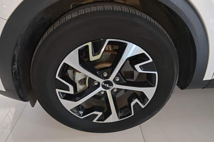 Used Kia Sportage (Chinese Domestic Model) 2023 1.5T Two-Wheel Drive Prestige Edition Left Front Wheel Hub