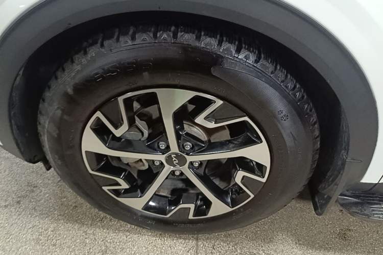 Used Kia Sportage (Chinese Domestic Model) 2023 1.5T Two-Wheel Drive Prestige Edition Left Front Wheel Hub