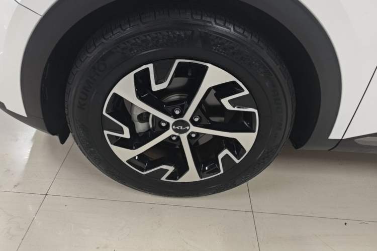 Used Kia Sportage (Chinese Domestic Model) 2023 1.5T Two-Wheel Drive Prestige Edition Left Front Wheel Hub