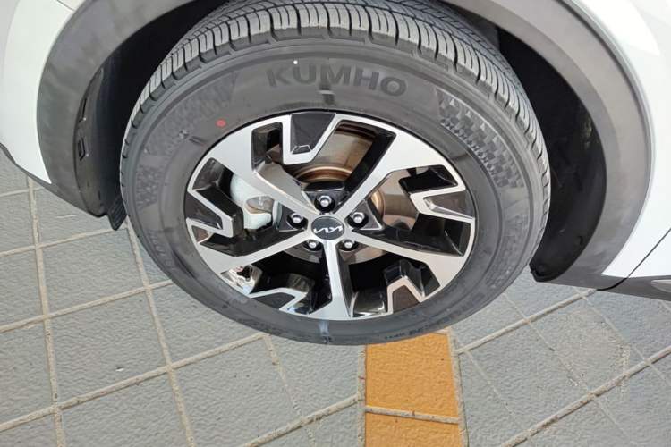 Used Kia Sportage (Chinese Domestic Model) 2023 2.0L HEV Two-Wheel Drive Flagship Edition Left Front Wheel Hub