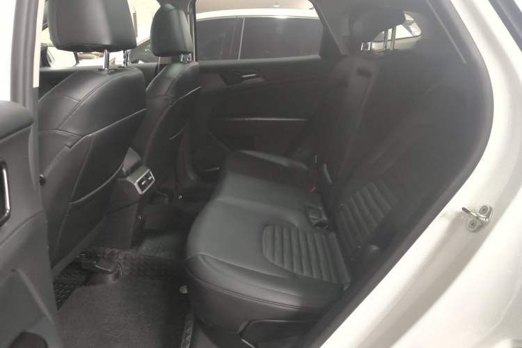 Used Kia Sportage (Chinese Domestic Model) 2023 2.0T Two-Wheel-Drive Prestige Edition Left Rear Seat