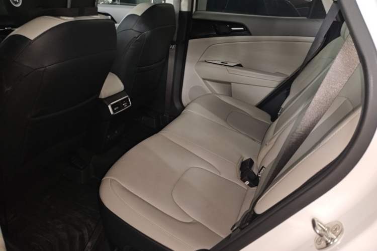 Used Kia Sportage (Chinese Domestic Model) 2023 1.5T Two-Wheel Drive Prestige Edition Left Rear Seat