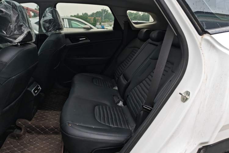 Used Kia Sportage (Chinese Domestic Model) 2023 2.0T Two-Wheel-Drive Prestige Edition Left Rear Seat