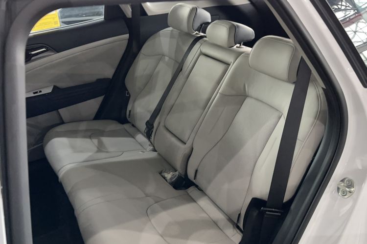 Used Kia Sportage (Chinese Domestic Model) 2023 2.0L HEV Two-Wheel Drive Prestige Edition Left Rear Seat