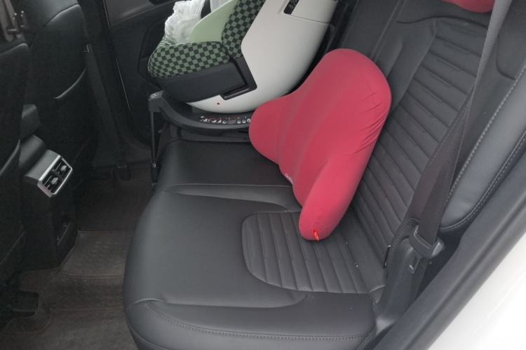 Used Kia Sportage (Chinese Domestic Model) 2023 2.0T Two-Wheel-Drive Prestige Edition Left Rear Seat