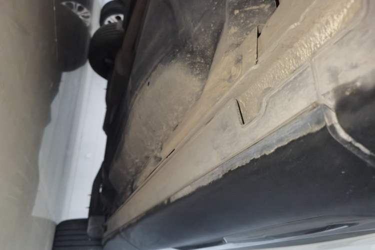 Used Kia Sportage (Chinese Domestic Model) 2023 2.0T Two-Wheel Drive Flagship Edition Left Side Sill