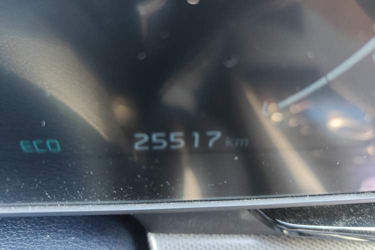 Used Kia Sportage (Chinese Domestic Model) 2023 2.0L HEV Two-Wheel Drive Prestige Edition Odometer Close Up