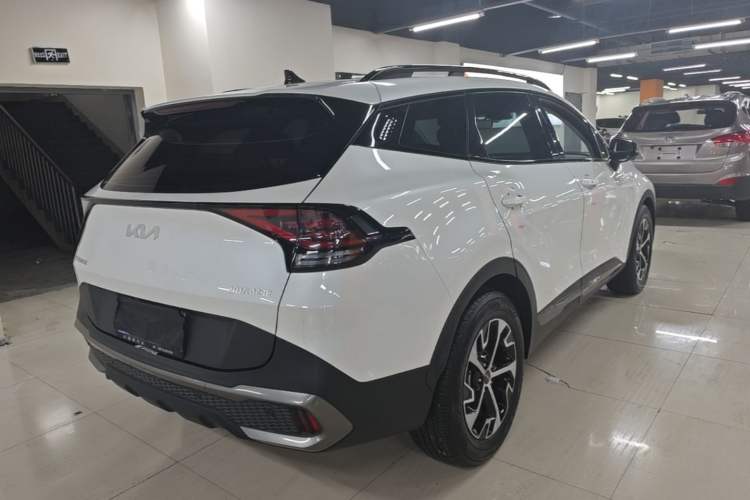 Used Kia Sportage (Chinese Domestic Model) 2023 1.5T Two-Wheel Drive Prestige Edition Rear Right 45 Deg