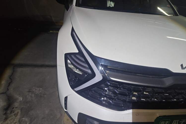 Used Kia Sportage (Chinese Domestic Model) 2023 2.0T Two-Wheel-Drive Prestige Edition Right Front Headlight
