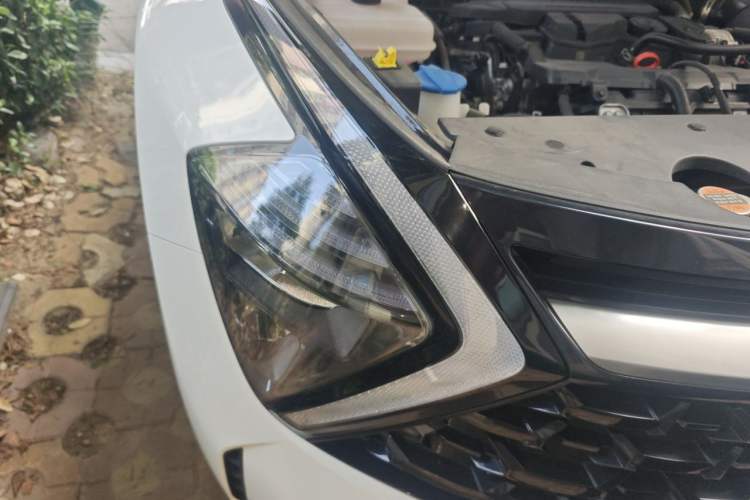 Used Kia Sportage (Chinese Domestic Model) 2023 1.5T Two-Wheel Drive Prestige Edition Right Front Headlight