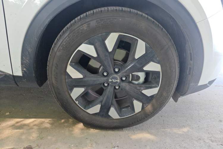 Used Kia Sportage (Chinese Domestic Model) 2023 2.0T Two-Wheel Drive Flagship Edition Right Front Wheel Hub