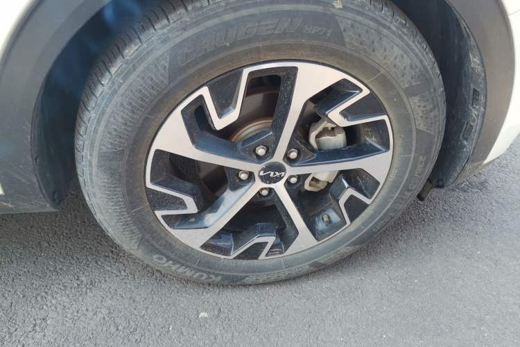 Used Kia Sportage (Chinese Domestic Model) 2023 1.5T Two-Wheel Drive Prestige Edition Right Front Wheel Hub