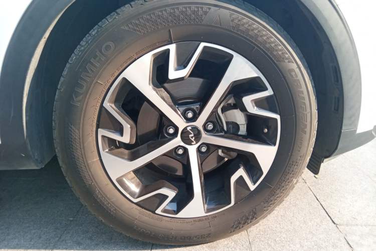 Used Kia Sportage (Chinese Domestic Model) 2023 1.5T Two-Wheel Drive Prestige Edition Right Front Wheel Hub
