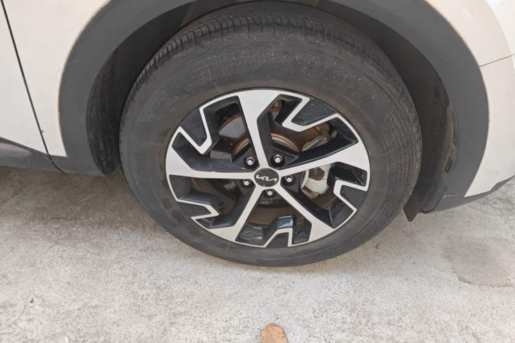 Used Kia Sportage (Chinese Domestic Model) 2023 1.5T Two-Wheel Drive Prestige Edition Right Front Wheel Hub