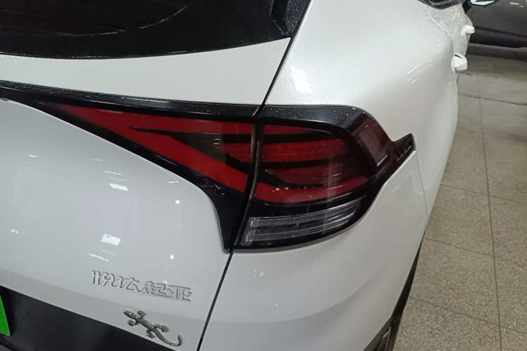Used Kia Sportage (Chinese Domestic Model) 2023 1.5T Two-Wheel Drive Prestige Edition Right Rear Taillight