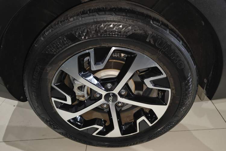 Used Kia Sportage (Chinese Domestic Model) 2023 1.5T Two-Wheel Drive Luxury Edition Right Rear Wheel Hub