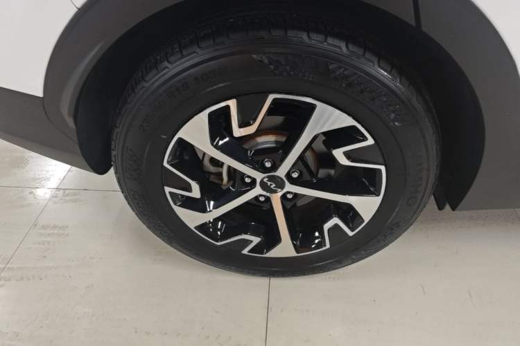 Used Kia Sportage (Chinese Domestic Model) 2023 1.5T Two-Wheel Drive Prestige Edition Right Rear Wheel Hub