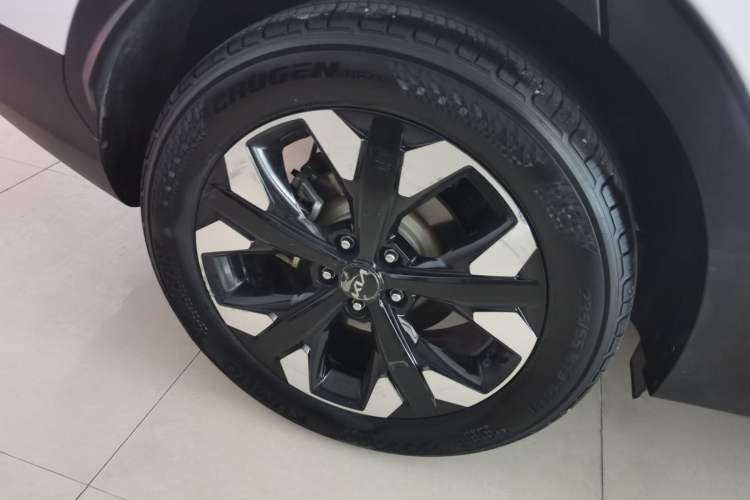 Used Kia Sportage (Chinese Domestic Model) 2023 2.0T Two-Wheel Drive Flagship Edition Right Rear Wheel Hub