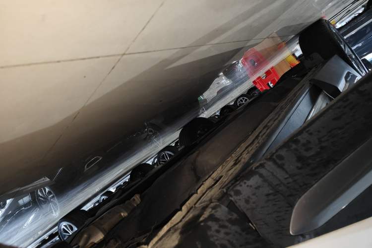 Used Kia Sportage (Chinese Domestic Model) 2023 1.5T Two-Wheel Drive Prestige Edition Right Side Sill
