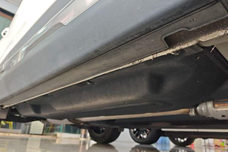 Used Kia Sportage (Chinese Domestic Model) 2023 1.5T Two-Wheel Drive Prestige Edition Right Side Sill