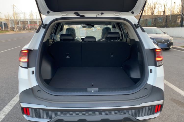 Used Kia Sportage (Chinese Domestic Model) 2023 2.0T Two-Wheel-Drive Prestige Edition Trunk