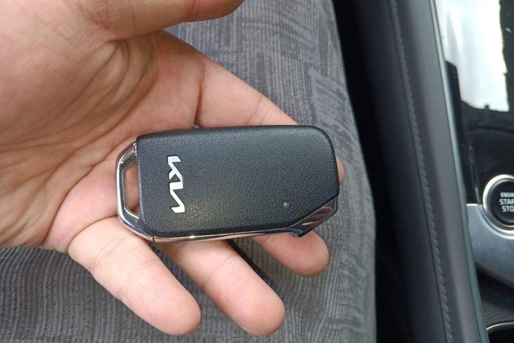 Used Kia Sportage (Chinese Domestic Model) 2023 2.0T Two-Wheel-Drive Prestige Edition Vehicle Key