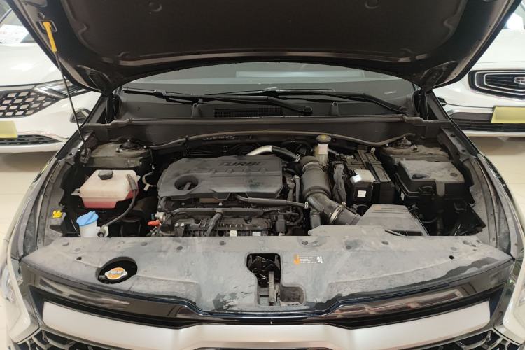 Used Kia Sportage (Chinese Domestic Model) 2025 2.0T Two-Wheel-Drive Prestige Edition Engine Bay
