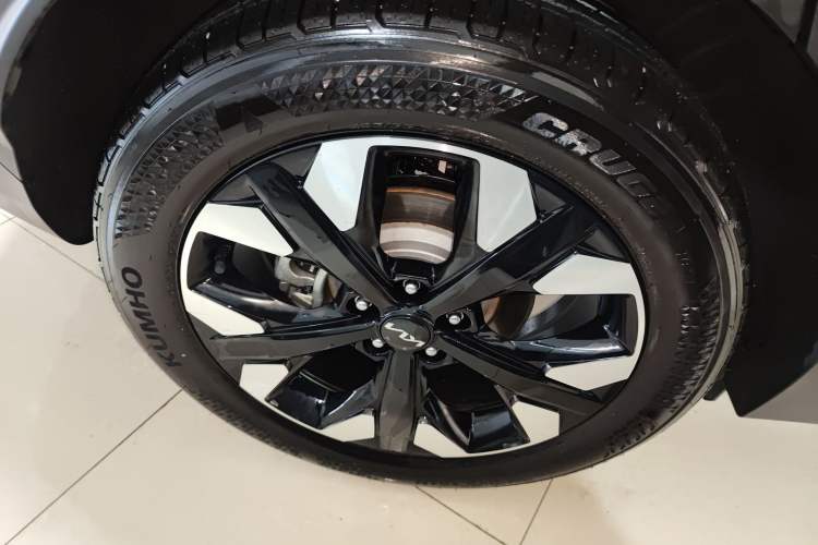 Used Kia Sportage (Chinese Domestic Model) 2025 2.0T Two-Wheel-Drive Prestige Edition Exterior 5