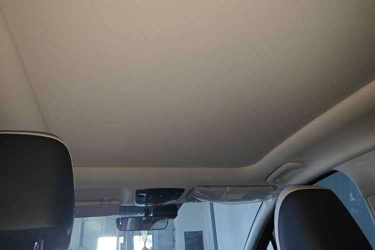 Used Kia Sportage (Chinese Domestic Model) 2025 1.5T Two-Wheel Drive Prestige Smart Enjoyment Version Headliner