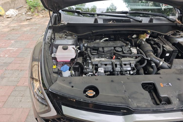 Used Kia Sportage (Chinese Domestic Model) 2025 1.5T Two-Wheel Drive Prestige Smart Enjoyment Version Engine Bay Right