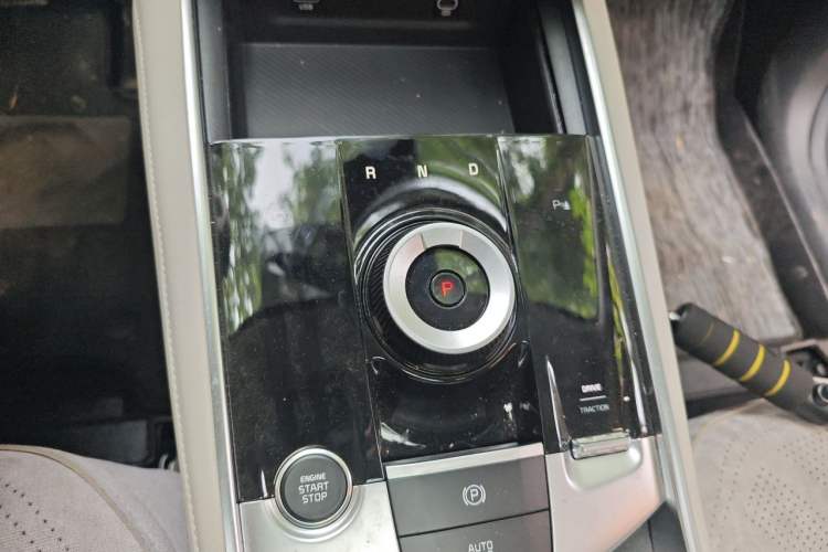 Used Kia Sportage (Chinese Domestic Model) 2025 1.5T Two-Wheel Drive Prestige Smart Enjoyment Version Gear Lever