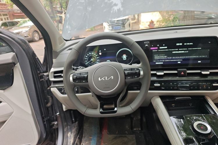 Used Kia Sportage (Chinese Domestic Model) 2025 1.5T Two-Wheel Drive Prestige Smart Enjoyment Version Steering Wheel