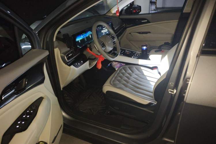 Used Kia Sportage (Chinese Domestic Model) 2025 1.5T Two-Wheel Drive Prestige Smart Enjoyment Version Driver Seat
