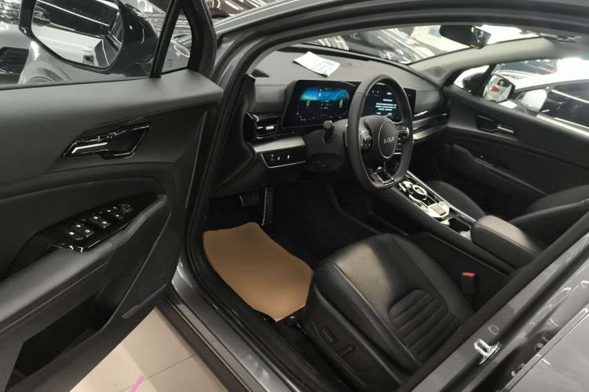 Used Kia Sportage (Chinese Domestic Model) 2025 2.0T Two-Wheel Drive Prestige Smart Edition Driver Seat