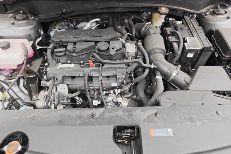Used Kia Sportage (Chinese Domestic Model) 2025 1.5T Two-Wheel Drive Prestige Smart Enjoyment Version Engine Bay