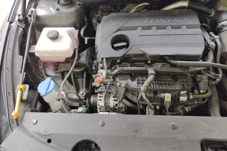 Used Kia Sportage (Chinese Domestic Model) 2025 2.0T Two-Wheel Drive Prestige Smart Edition Engine Bay Right