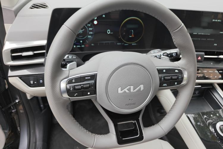 Used Kia Sportage (Chinese Domestic Model) 2025 1.5T Two-Wheel Drive Prestige Smart Enjoyment Version Steering Wheel