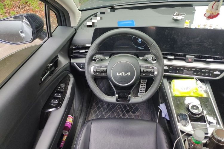 Used Kia Sportage (Chinese Domestic Model) 2025 2.0T Two-Wheel Drive Prestige Smart Edition Steering Wheel