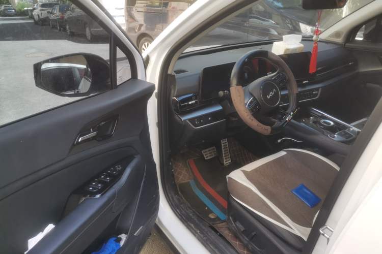 Used Kia Sportage (Chinese Domestic Model) 2025 2.0T Two-Wheel-Drive Prestige Edition Driver Seat