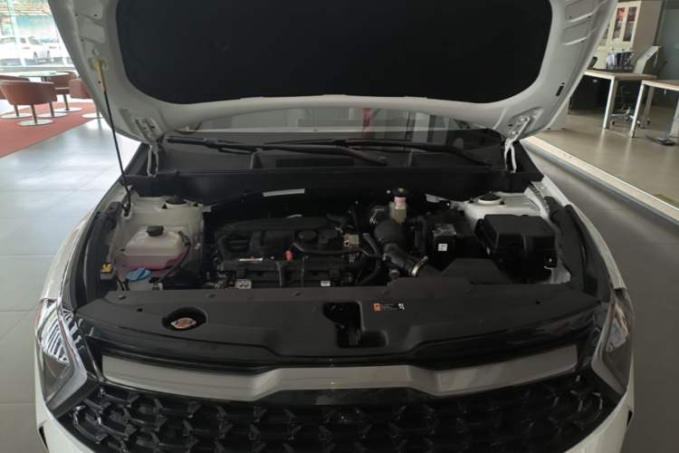 Used Kia Sportage (Chinese Domestic Model) 2025 1.5T Two-Wheel Drive Prestige Smart Enjoyment Version Engine Bay