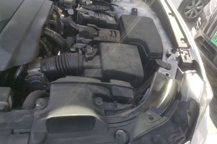 Used Kia Sportage (Chinese Domestic Model) 2025 2.0T Two-Wheel-Drive Prestige Edition Engine Bay Left
