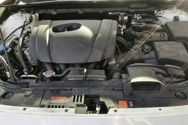 Used Kia Sportage (Chinese Domestic Model) 2025 2.0T Two-Wheel-Drive Prestige Edition Engine Bay