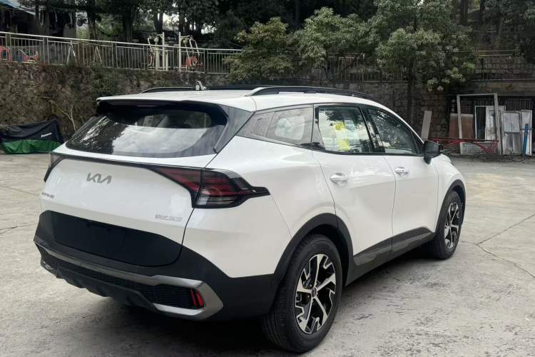 Used Kia Sportage (Chinese Domestic Model) 2025 1.5T Two-Wheel Drive Prestige Edition Exterior 4